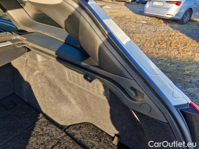  Hyundai  i30   cw (PD)(2017->)  1.5T-GDI 118 Family Smart #16