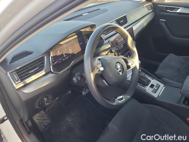  Skoda  Superb  (3V3)(2015) Supe.2.0TDI 147 Style Aut #6