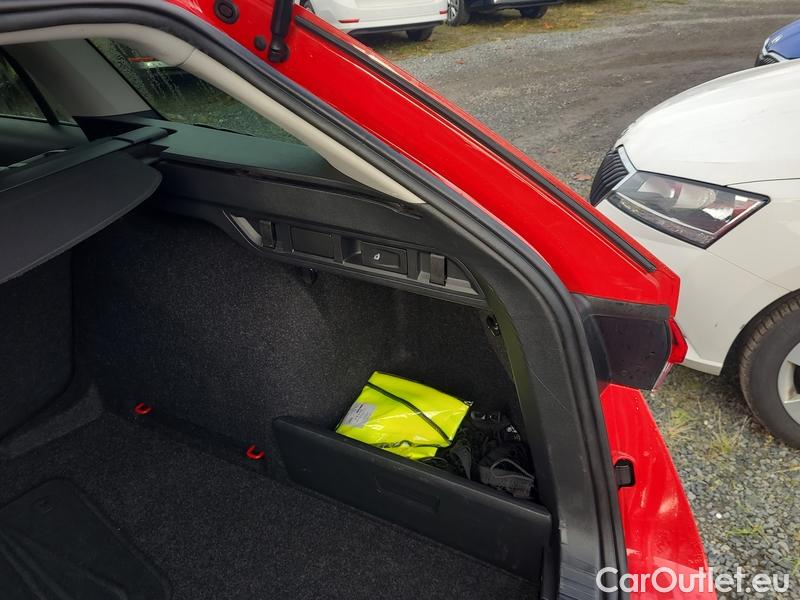  Skoda  Octavia  Combi (NX3)(2020) Oct.Combi 1.5TSI 110 Style #20