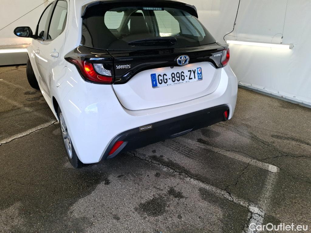  Toyota  Yaris  Hybride Affaires / 2019 / 5P / Berline / VU 1.5 Hybride 116h Dynamic Business #1