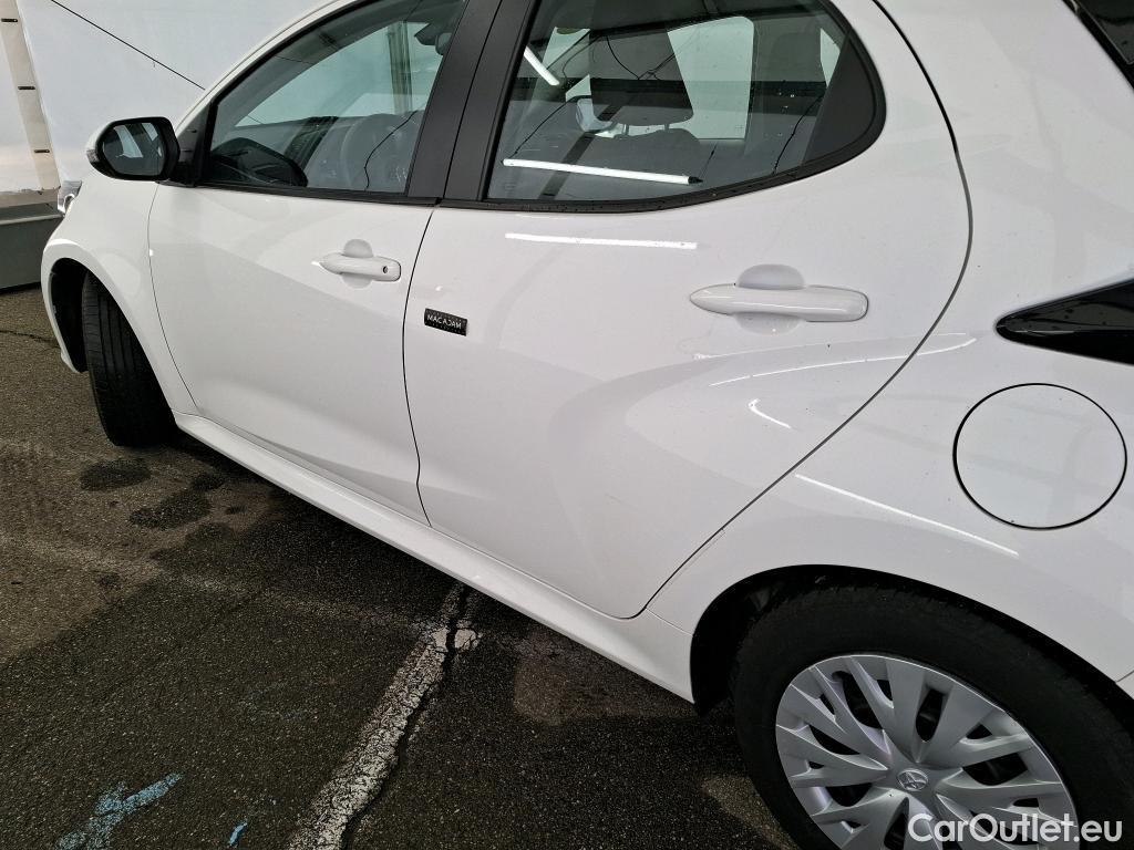  Toyota  Yaris  Hybride Affaires / 2019 / 5P / Berline / VU 1.5 Hybride 116h Dynamic Business #27