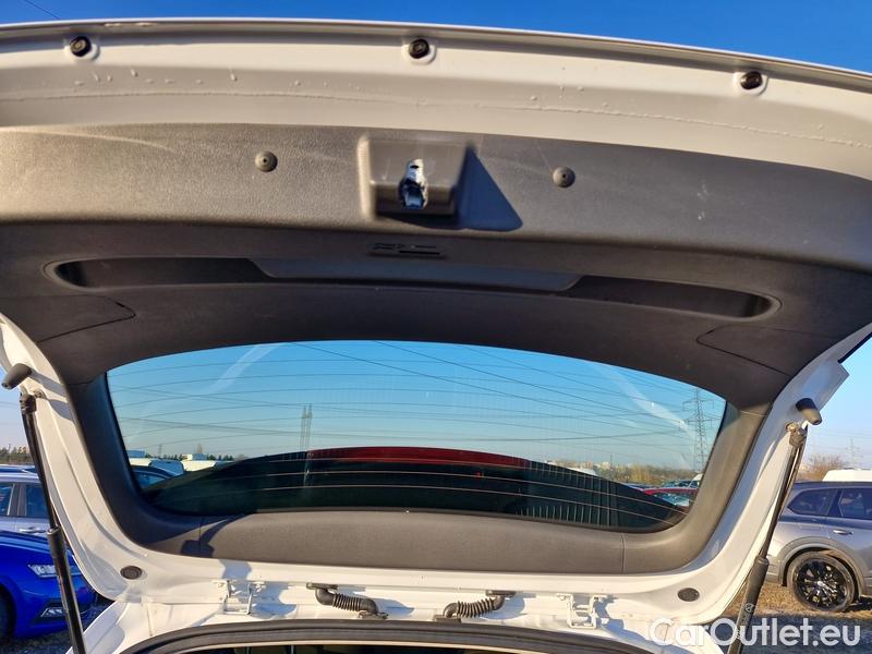  Hyundai  i30   cw (PD)(2017->)  1.5T-GDI 118 Family Smart #14