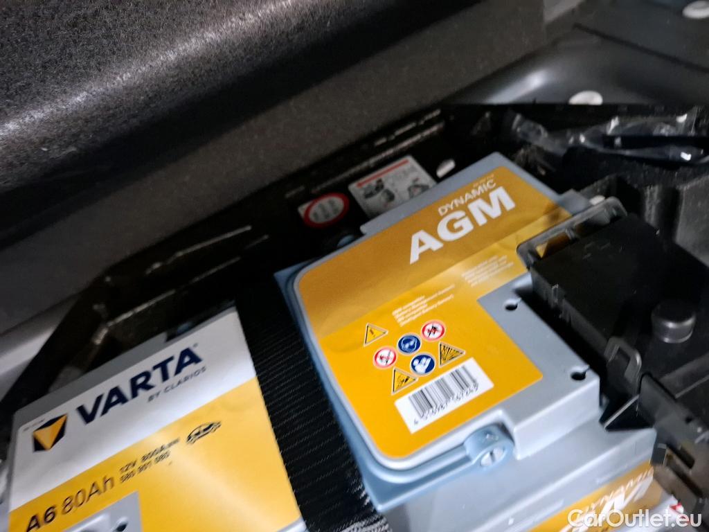  Volvo  XC 40 XC40 Momentum Plug-in Hybrid 2WD 1.5 #26