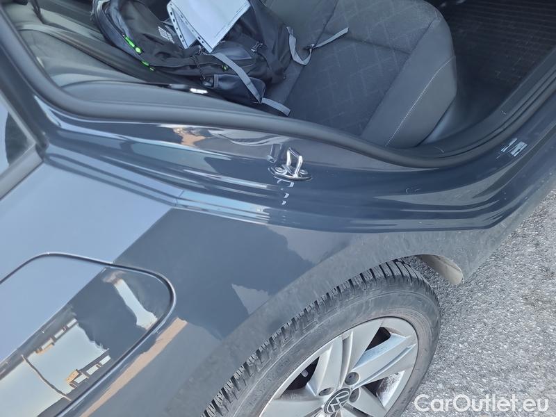 Volkswagen  Golf  VIII (CD1) (2019) Var.1.0TSI 81 Life 5d #7
