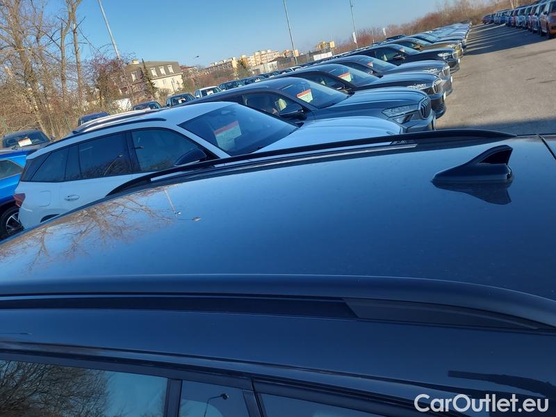  Volkswagen  Golf  VIII (CD1) (2019) Var.1.0TSI 81 Life 5d #3