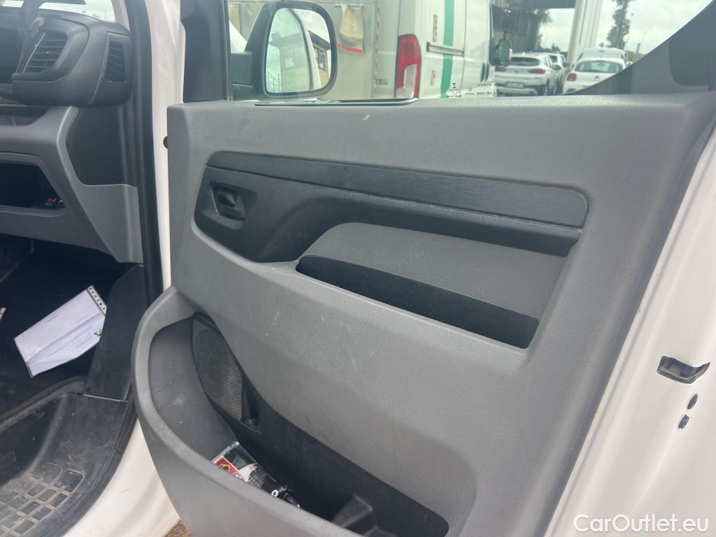  Opel  Vivaro OPEL  / 2019 / 4P / combi 1.5 Diésel 88kW (120CV) L Inc. Express #35