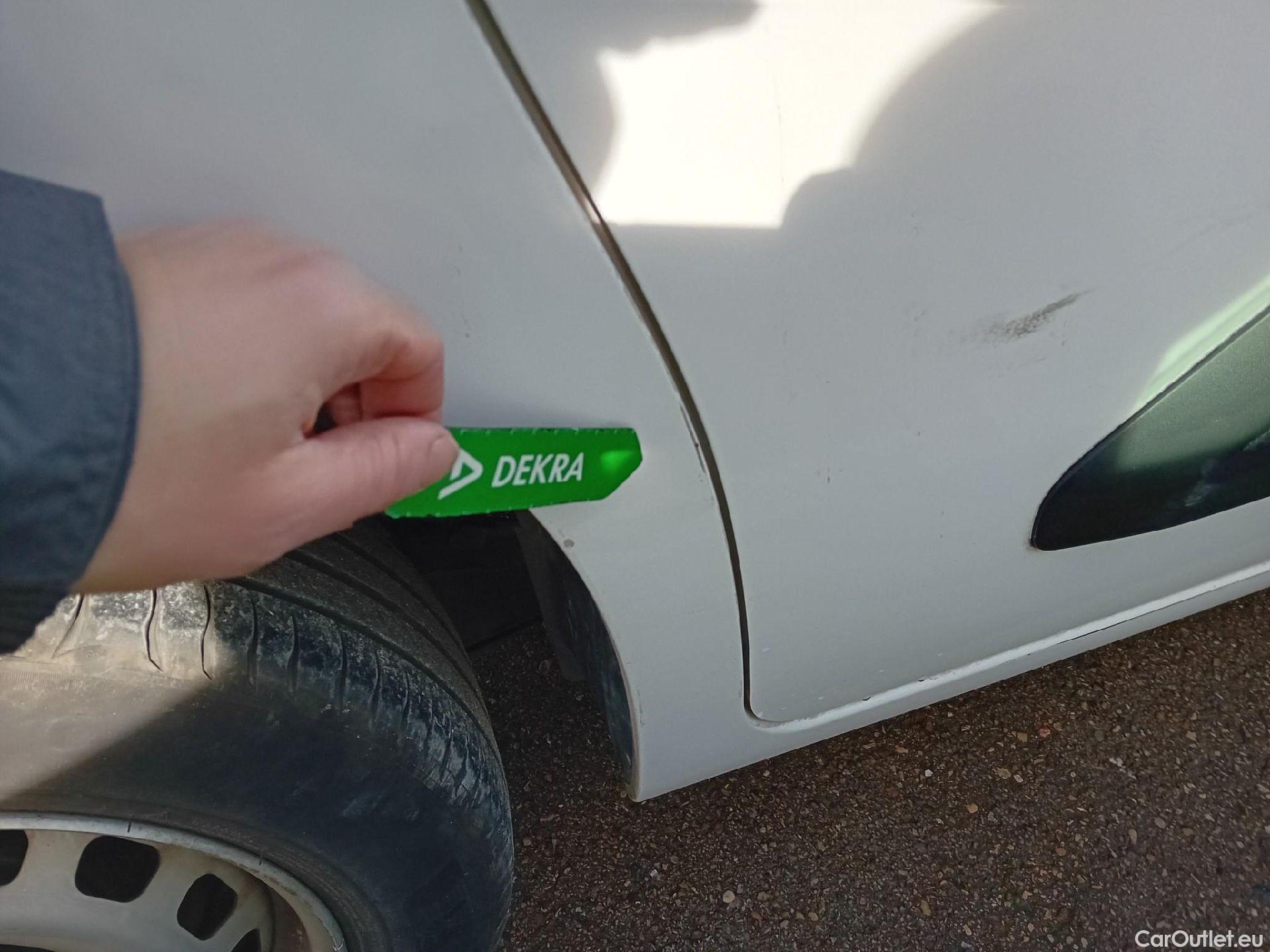  Peugeot  Partner PEUGEOT  / 2018 / 4P / furgón derivado de turismo Premium Standard 600kg BlueHDi 73kW (AC) #26