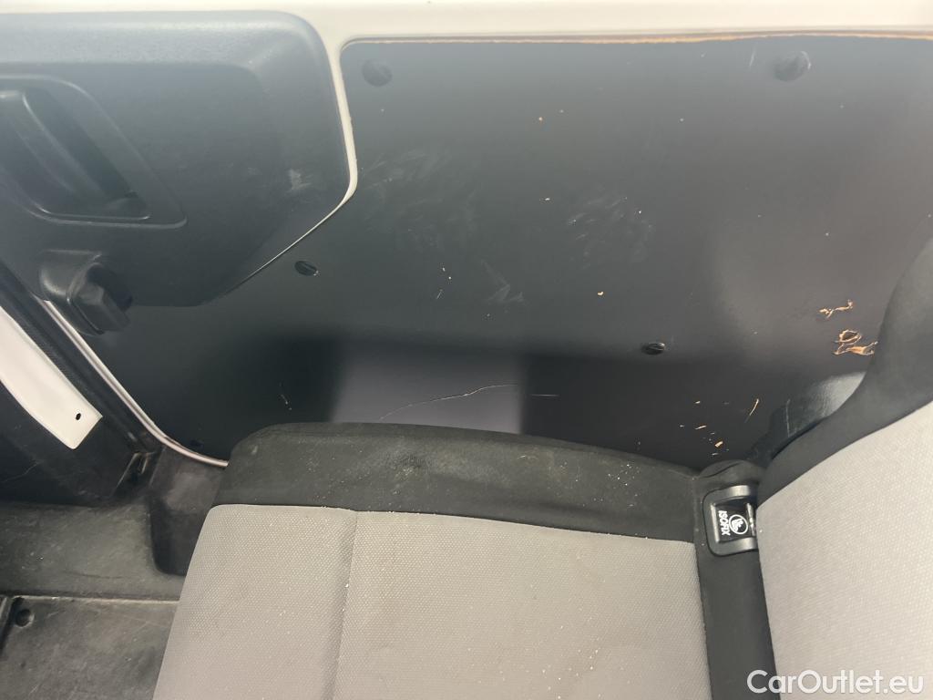  Opel  Vivaro OPEL  / 2019 / 4P / combi 1.5 Diésel 88kW (120CV) L Inc. Express #39