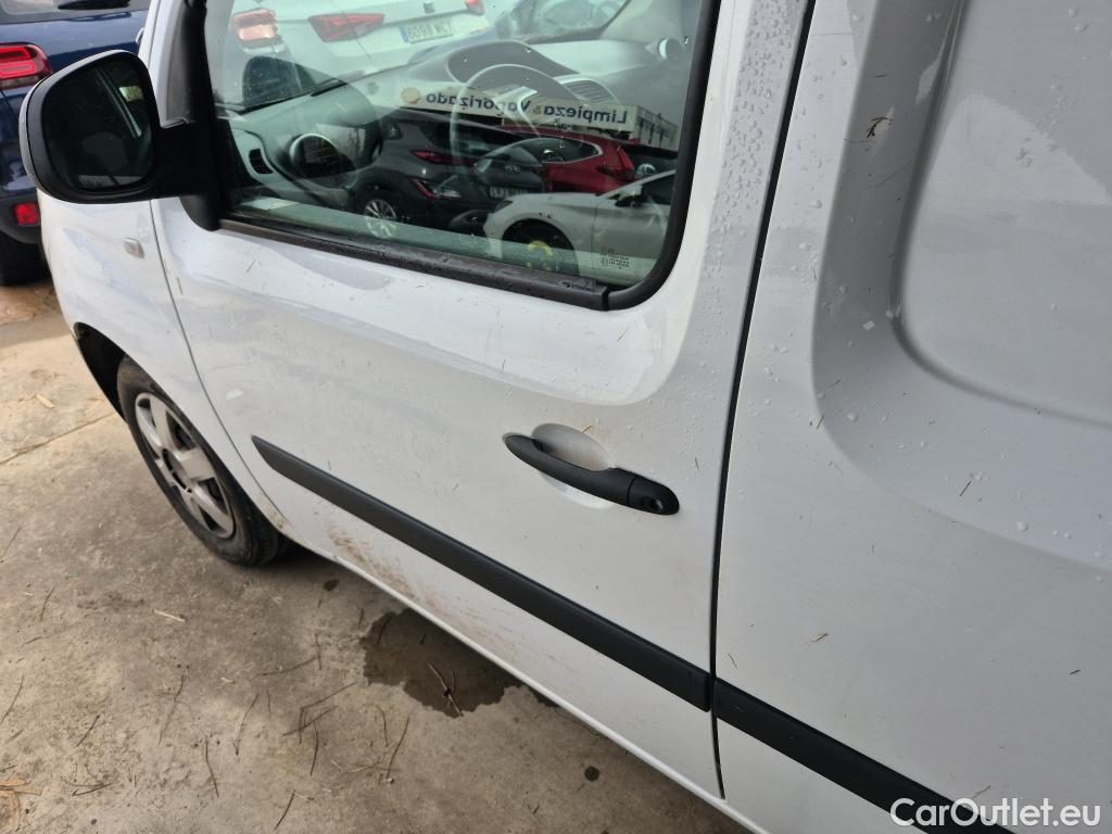  Nissan  NV200 NISSAN NV250 / 2019 / 4P / furgón 2pl 1.5dCi 70 kW (95CV) L1H1 ÓPTIMA #19