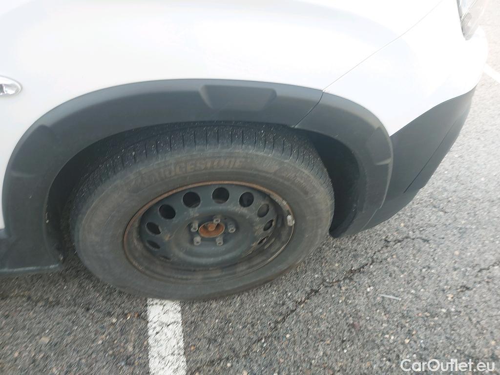  Peugeot  RIFTER PEUGEOT  / 2018 / 5P / monovolumen compacto Active Pack Standard BlueHDi 73kW #37