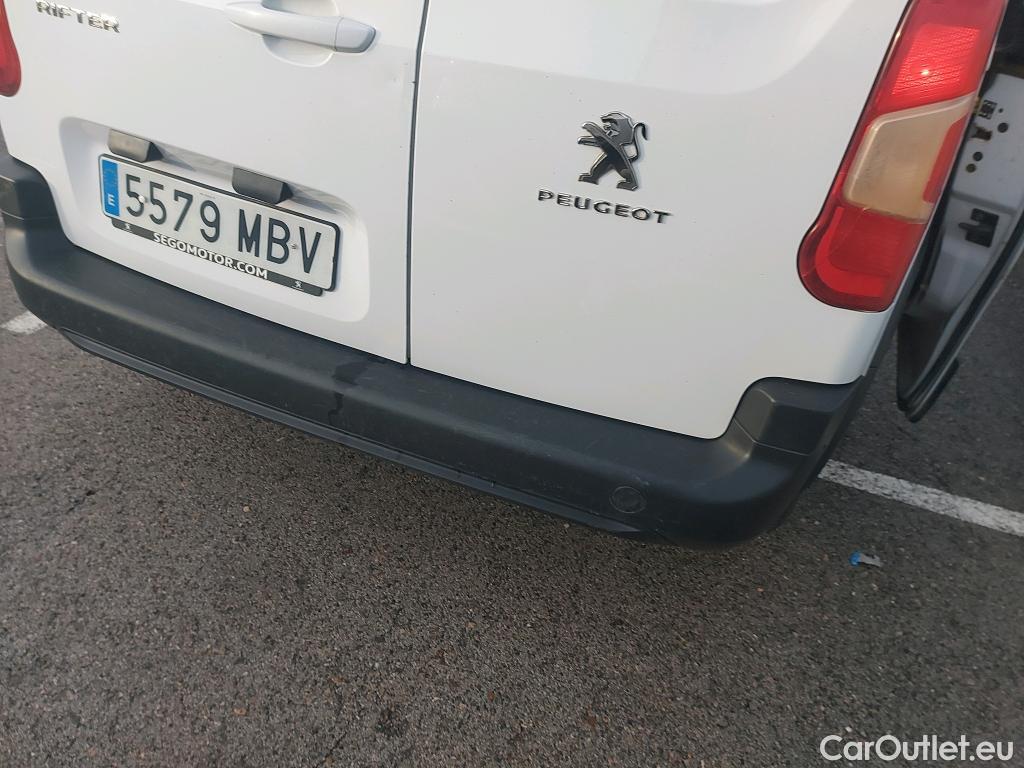  Peugeot  RIFTER PEUGEOT  / 2018 / 5P / monovolumen compacto Active Pack Standard BlueHDi 73kW #13