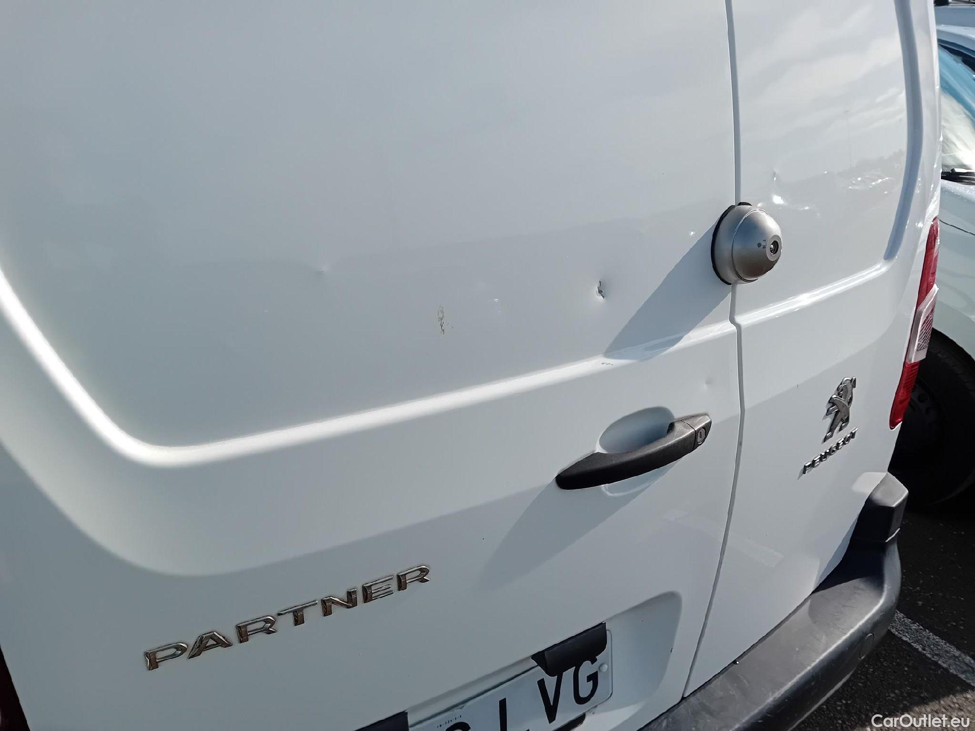  Peugeot  Partner PEUGEOT  / 2018 / 4P / furgón derivado de turismo Premium Standard 600kg BlueHDi 73kW (AC) #16