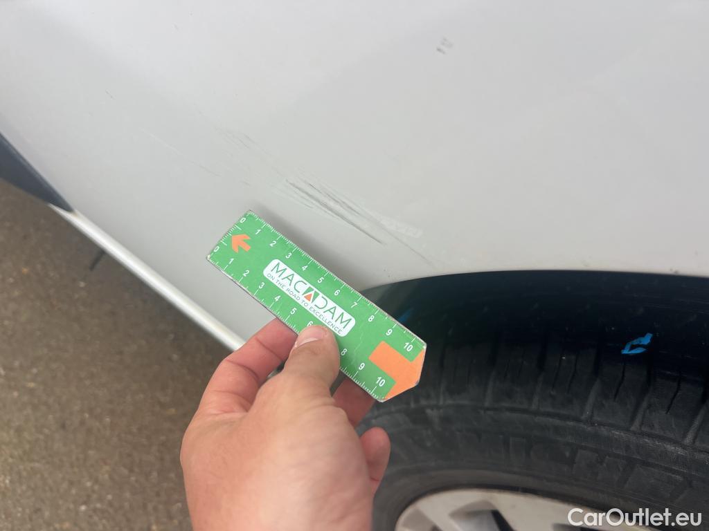  Opel  Vivaro OPEL  / 2019 / 4P / combi 1.5 Diésel 88kW (120CV) L Inc. Express #26