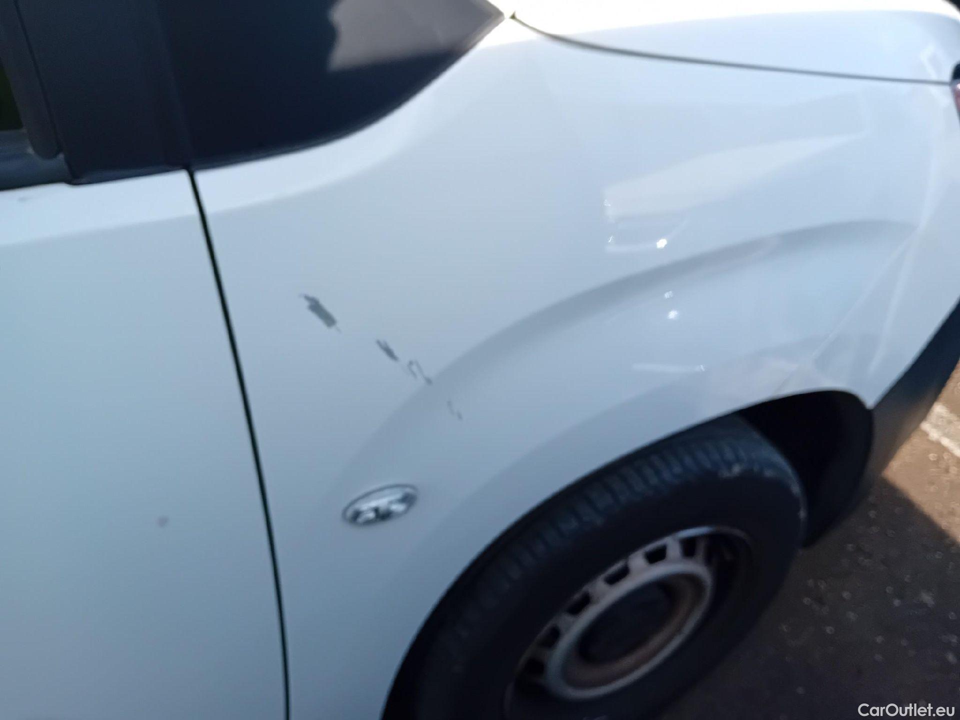  Peugeot  Partner PEUGEOT  / 2018 / 4P / furgón derivado de turismo Premium Standard 600kg BlueHDi 73kW (AC) #39