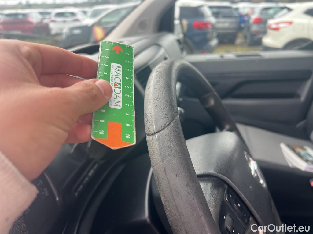  Opel  Vivaro OPEL  / 2019 / 4P / combi 1.5 Diésel 88kW (120CV) L Inc. Express #46