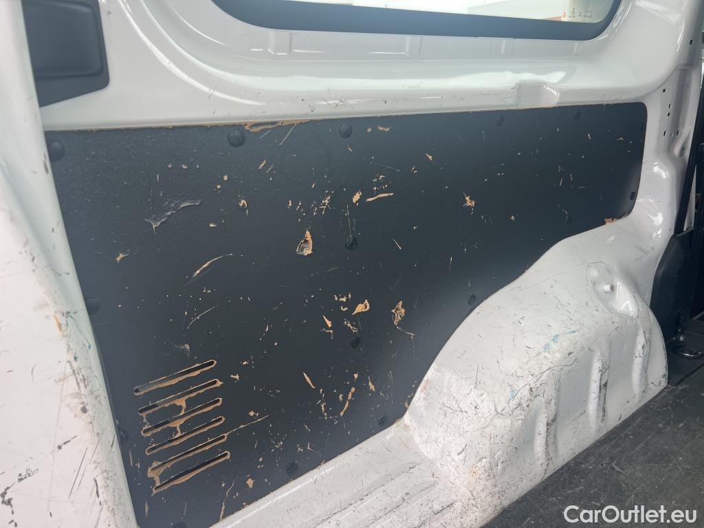  Opel  Vivaro OPEL  / 2019 / 4P / combi 1.5 Diésel 88kW (120CV) L Inc. Express #44