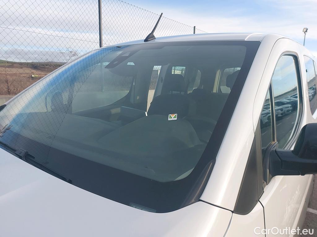  Peugeot  RIFTER PEUGEOT  / 2018 / 5P / monovolumen compacto Active Pack Standard BlueHDi 73kW #34