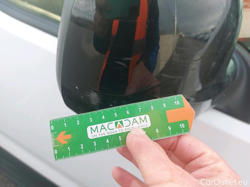  Peugeot  RIFTER PEUGEOT  / 2018 / 5P / monovolumen compacto Active Pack Standard BlueHDi 73kW #46