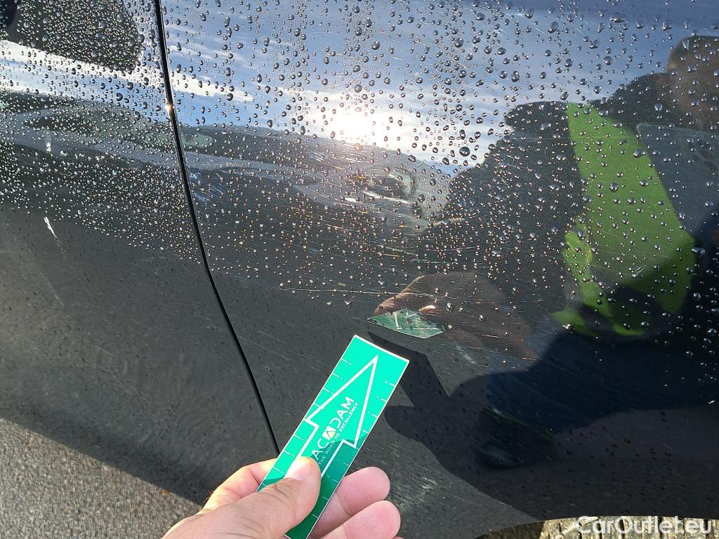  Bmw  Serie 1 BMW  / 2019 / 5P / berlina con portón 118d Business Auto. #40