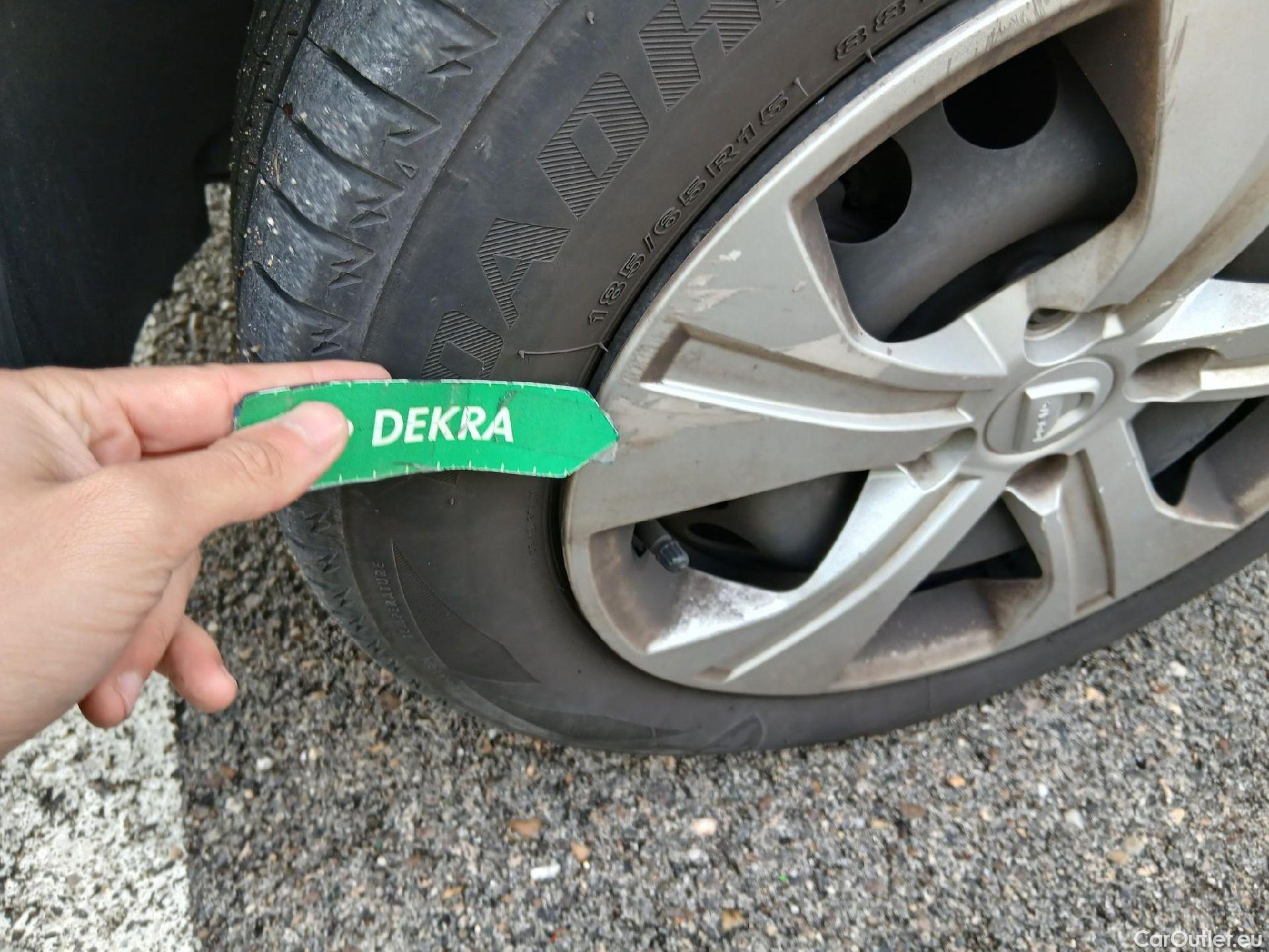  Dacia  Sandero DACIA  / 2020 / 5P / berlina con portón Essential 74kW (100CV) ECO-G #9