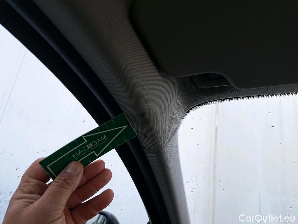  Bmw  Serie 1 BMW  / 2019 / 5P / berlina con portón 118d Business Auto. #8