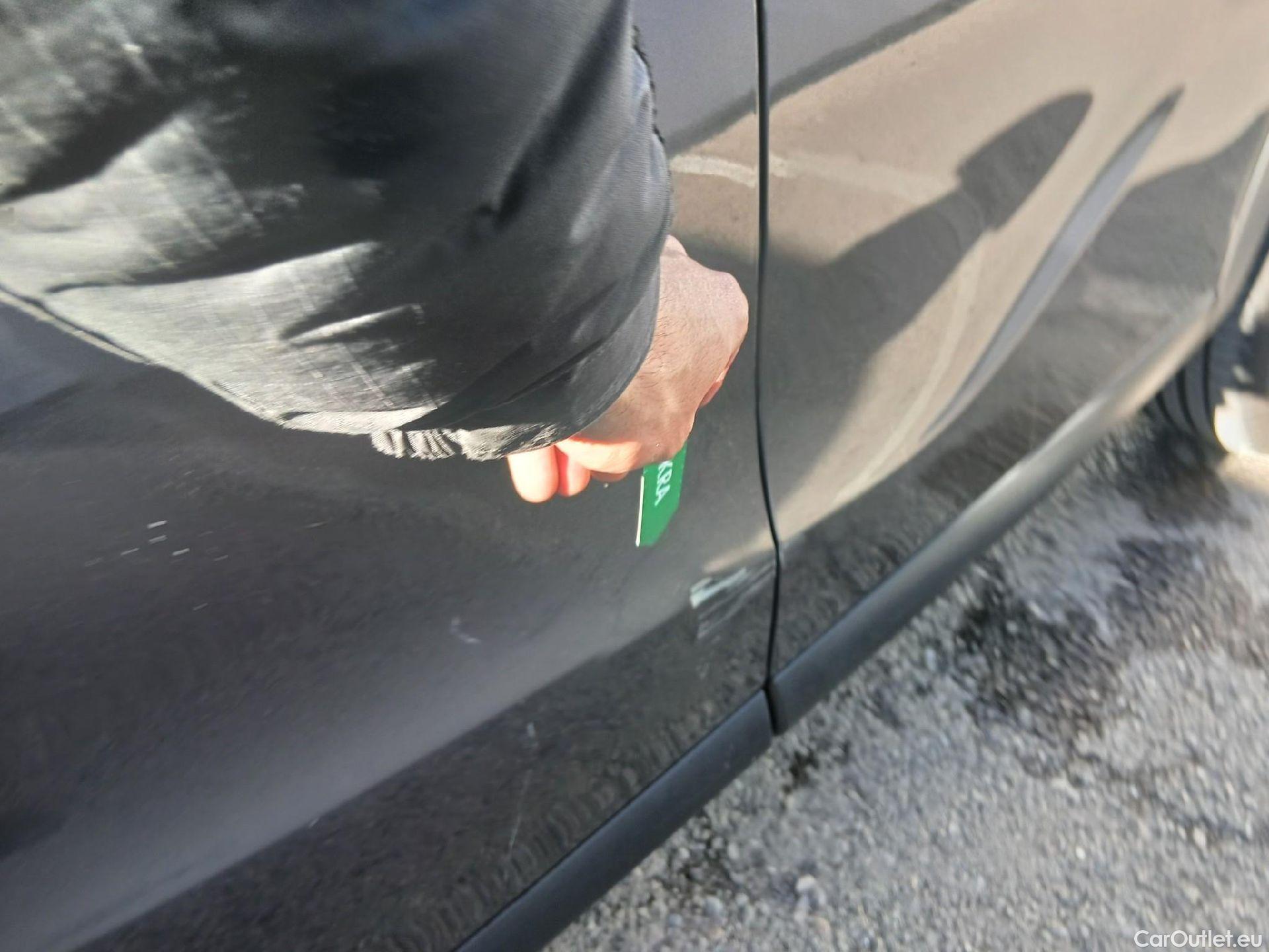  Citroen  DS3 DS DS 3 Crossback / 2018 / 5P / todoterreno PureTech 73 kW Manual SO CHIC #10