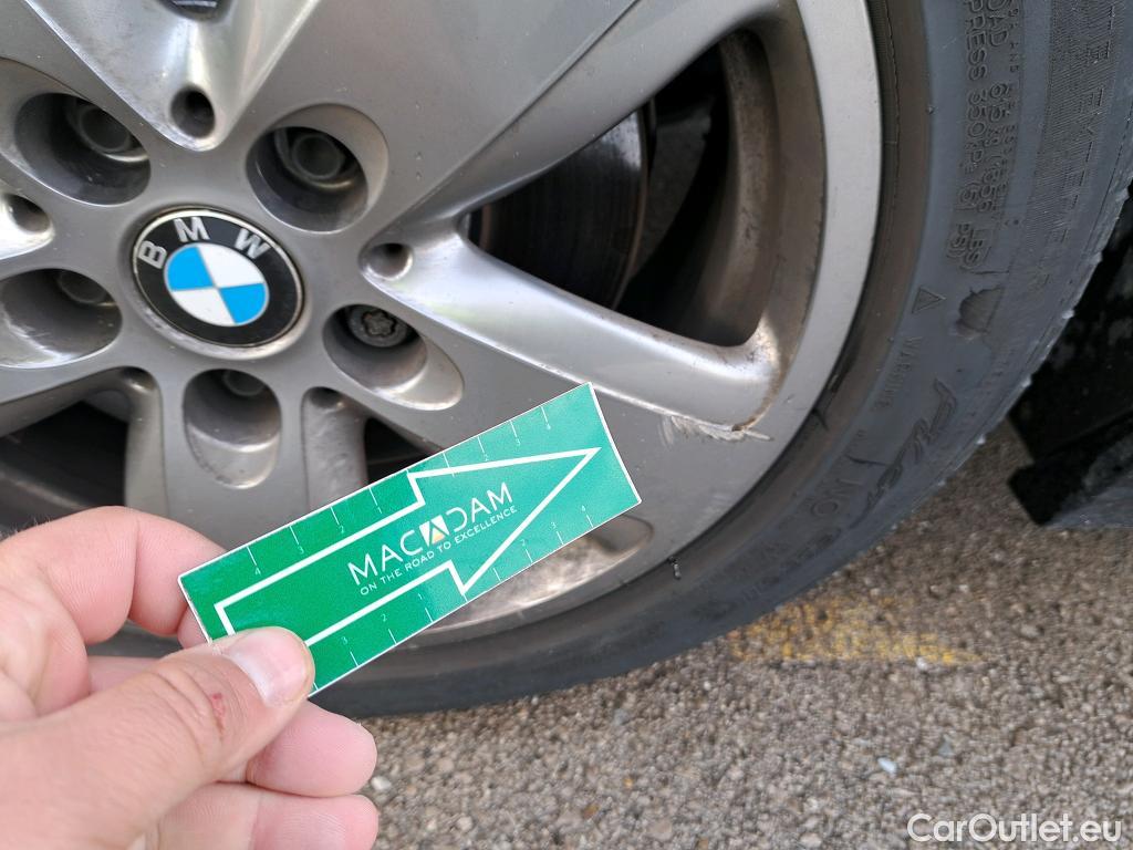  Bmw  Serie 1 BMW  / 2019 / 5P / berlina con portón 118d Business Auto. #31