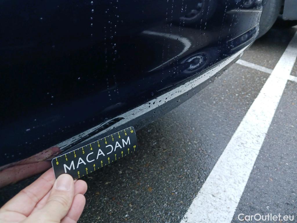  Bmw  Serie 3 BMW  / 2018 / 4P / sedán 318d Auto. #4