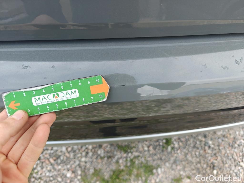  Audi  Q2 AUDI  / 2016 / 5P / todoterreno Design 30 TFSI 85kW (116CV) #17