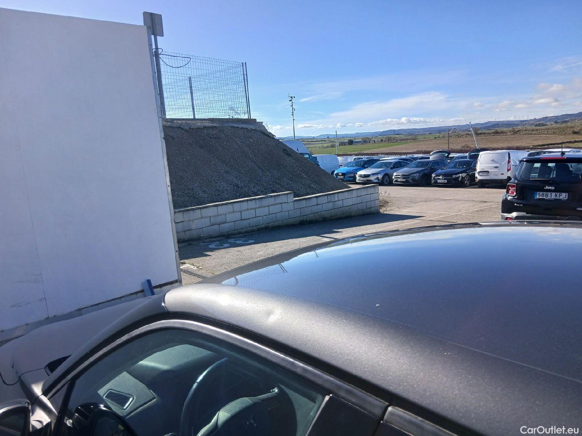  Citroen  DS3 DS DS 3 Crossback / 2018 / 5P / todoterreno PureTech 73 kW Manual SO CHIC #17