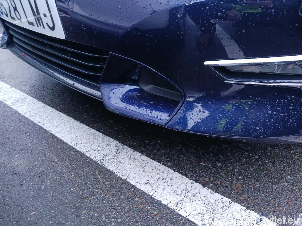  Bmw  Serie 3 BMW  / 2018 / 4P / sedán 318d Auto. #5