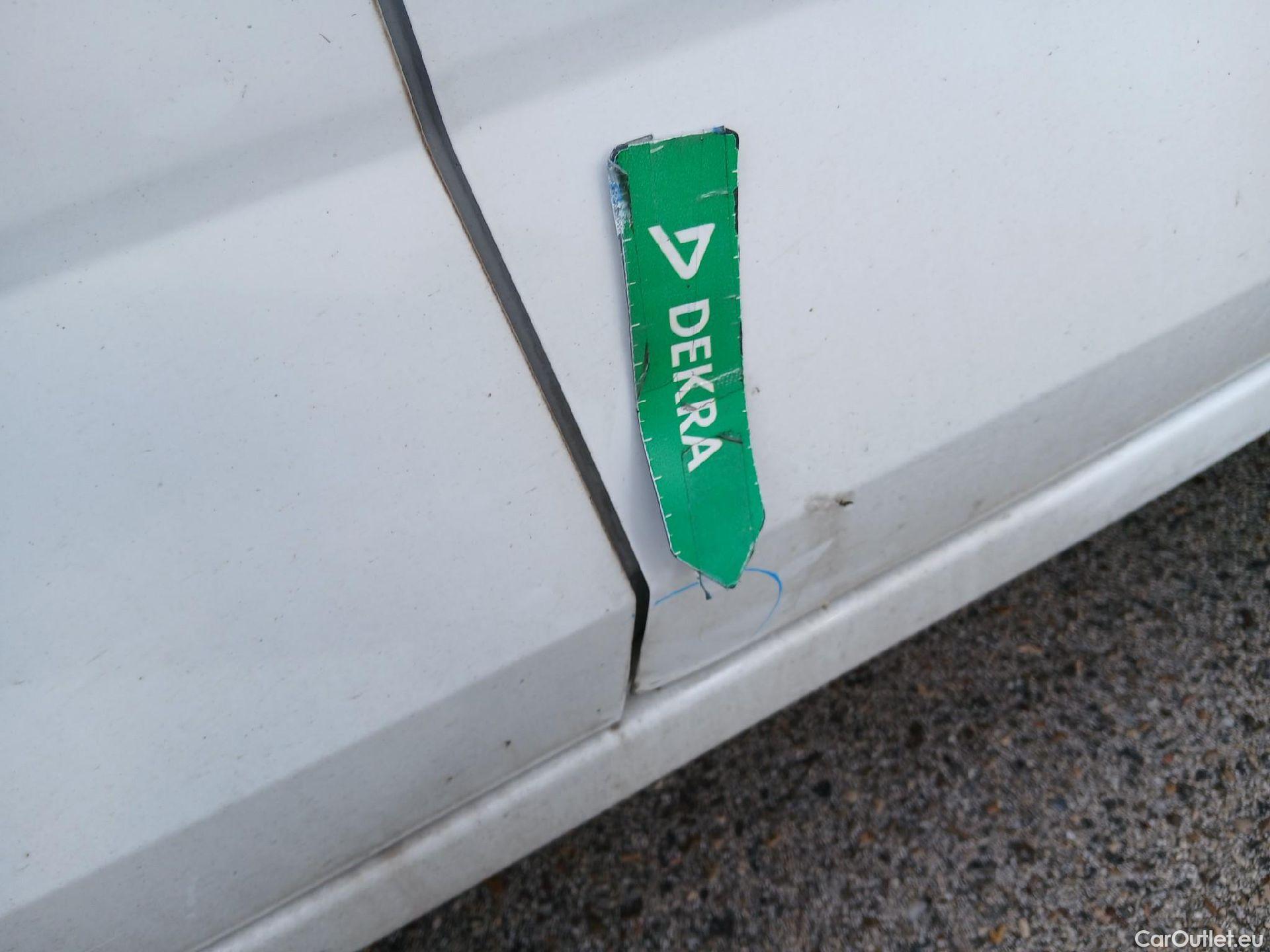  Dacia  Sandero DACIA  / 2020 / 5P / berlina con portón Essential 74kW (100CV) ECO-G #24