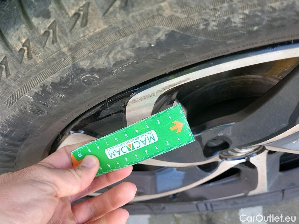  Citroen  C5 CITROEN  Aircross / 2018 / 5P / todoterreno BlueHdi 96kW (130CV) S&S Feel (AC) #6