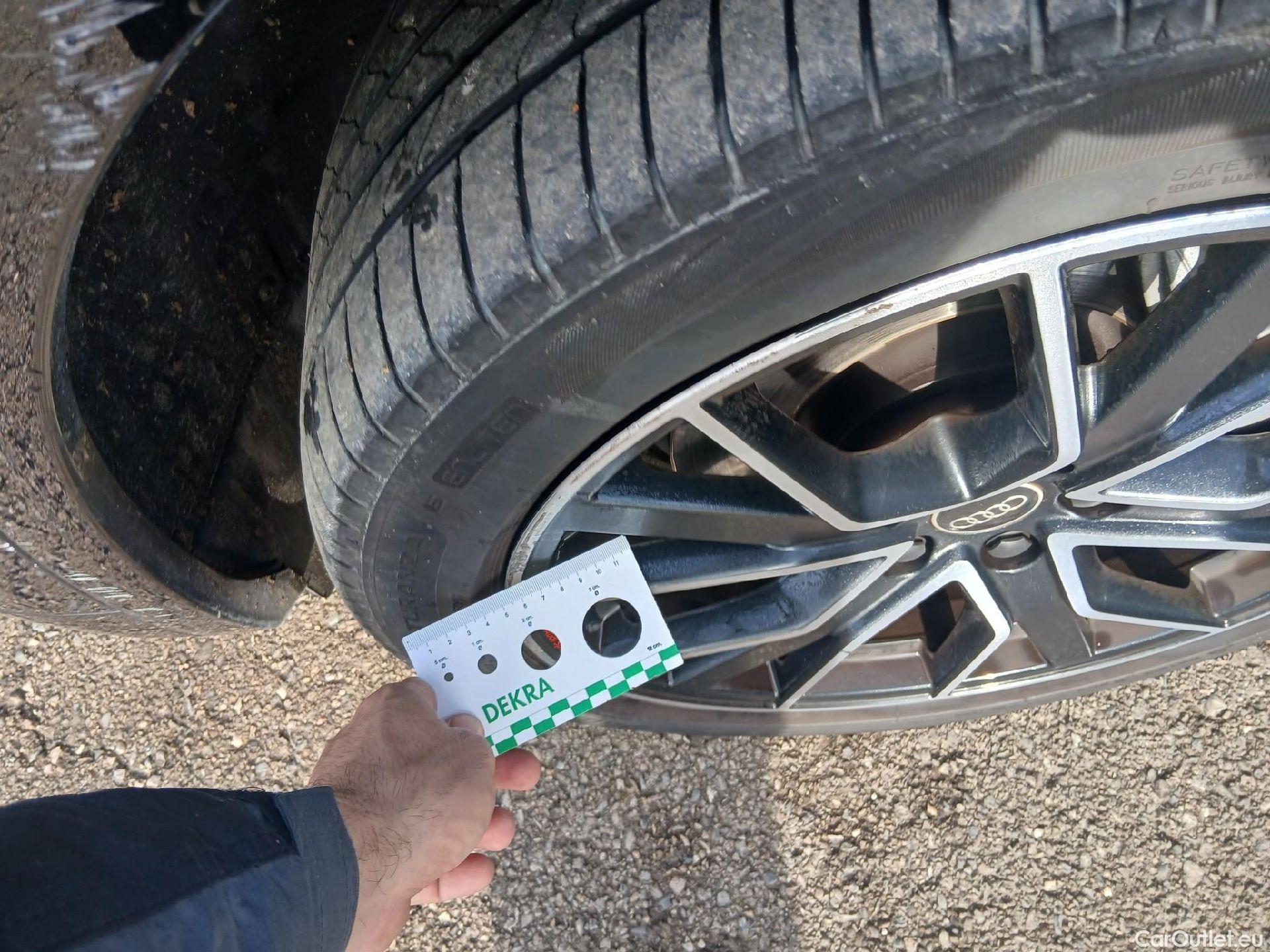  Audi  Q5 AUDI  SPORTBACK / 2020 / 5P / todoterreno Black Line 55 TFSI e quattro-ultra #6