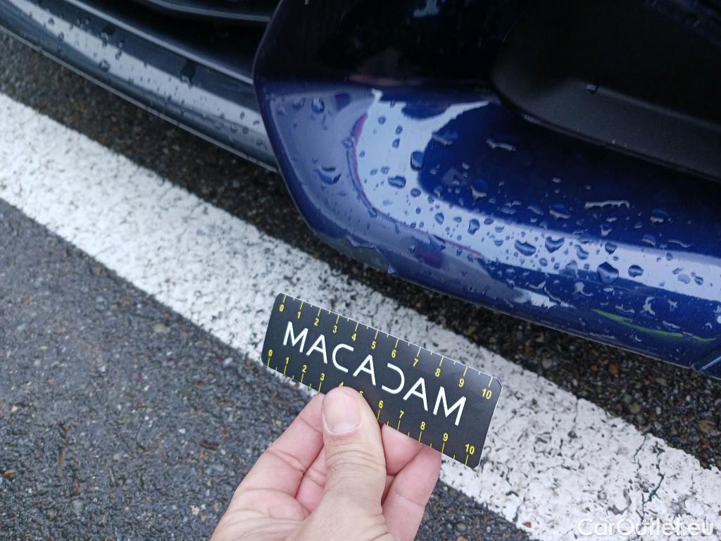  Bmw  Serie 3 BMW  / 2018 / 4P / sedán 318d Auto. #6