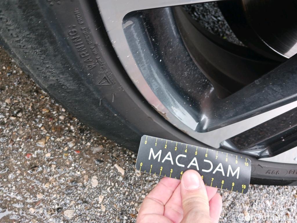  Lexus  UX LEXUS  / 2018 / 5P / todoterreno 2.0 250h Premium #2