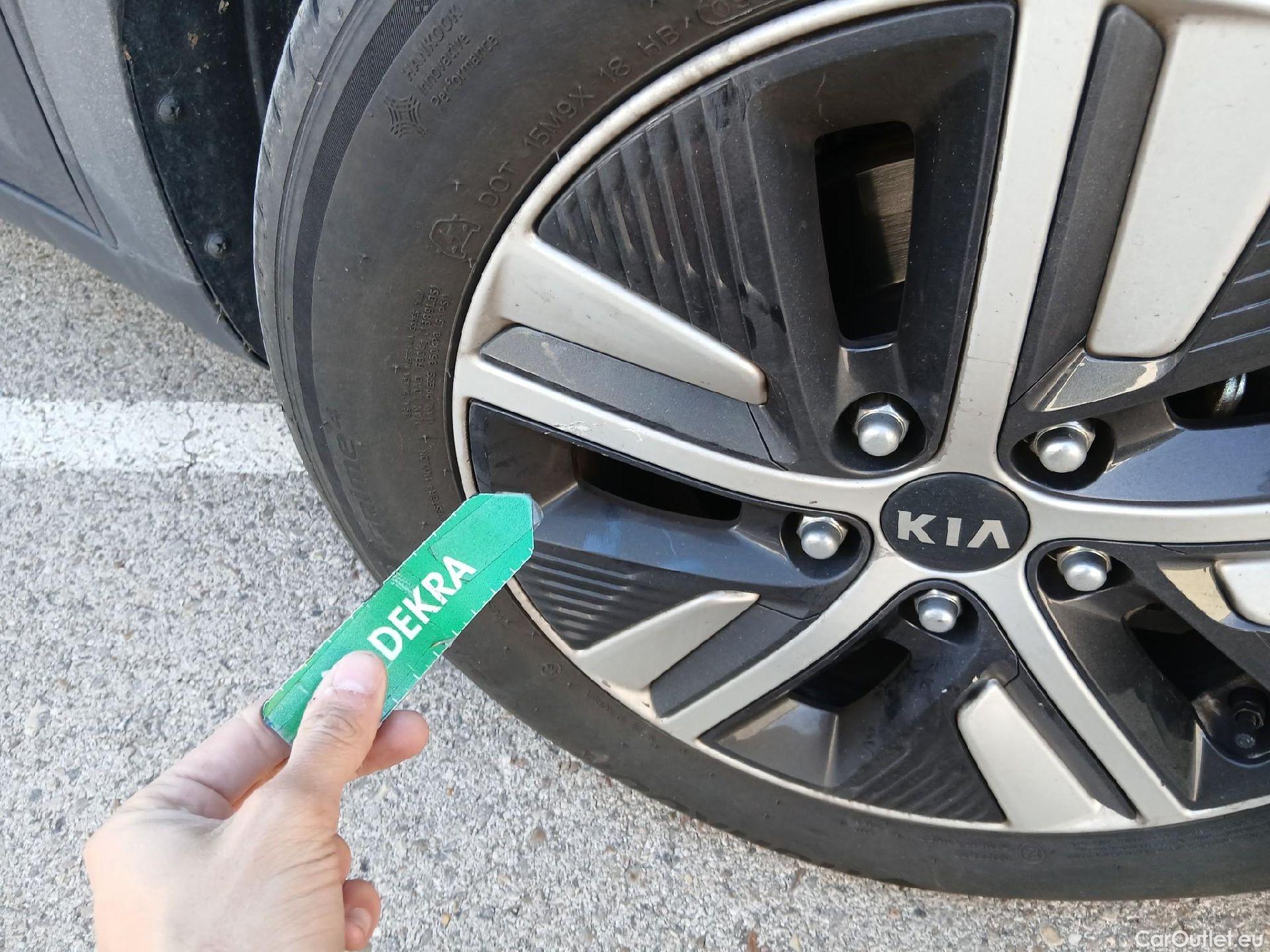  KIA  Niro KIA  1.6 GDi PHEV 104kW (141CV) Drive #39