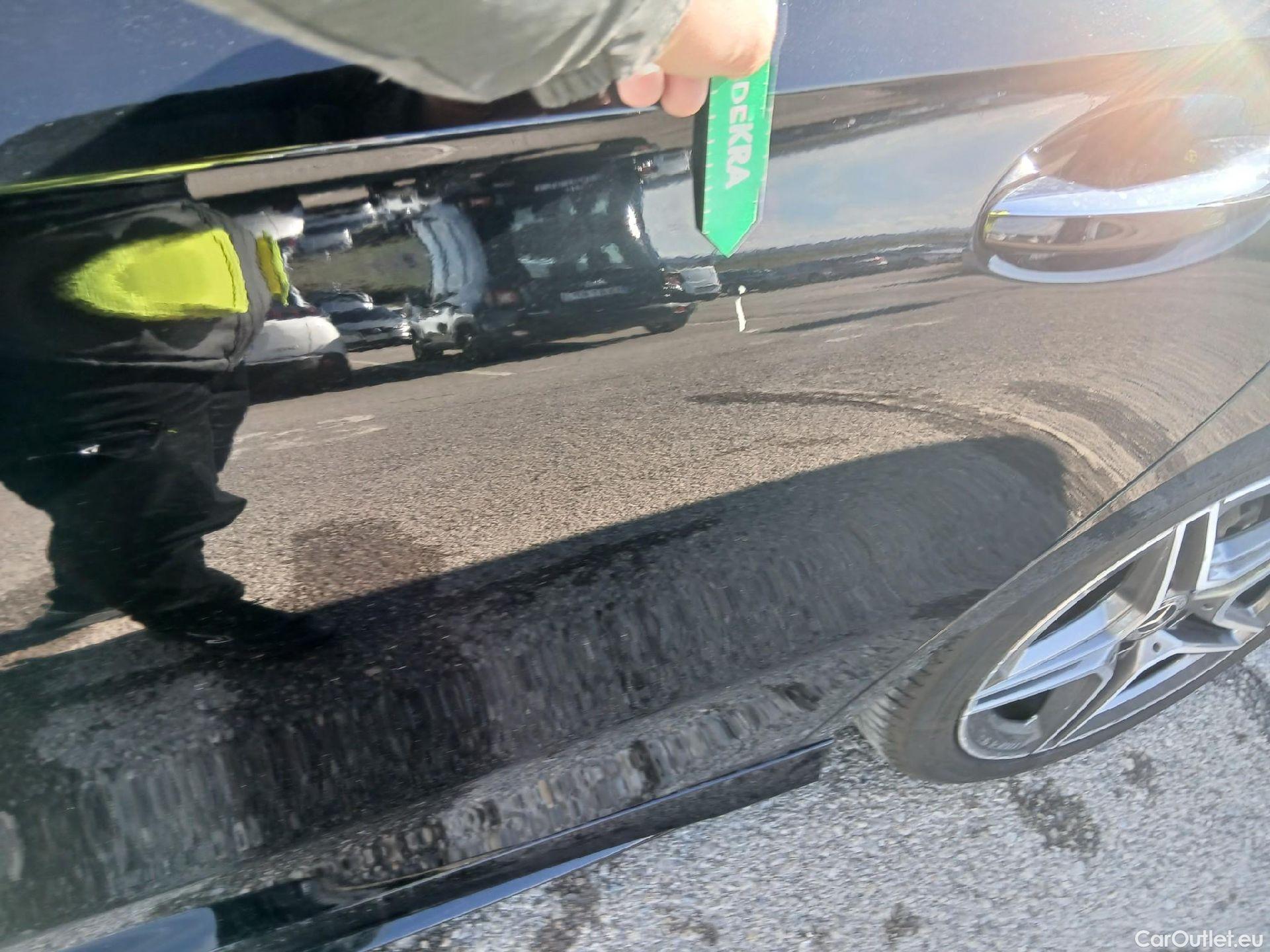  Mercedes  A-Klasse MERCEDES-BENZ Clase A / 2018 / 5P / berlina con portón A 200 #10