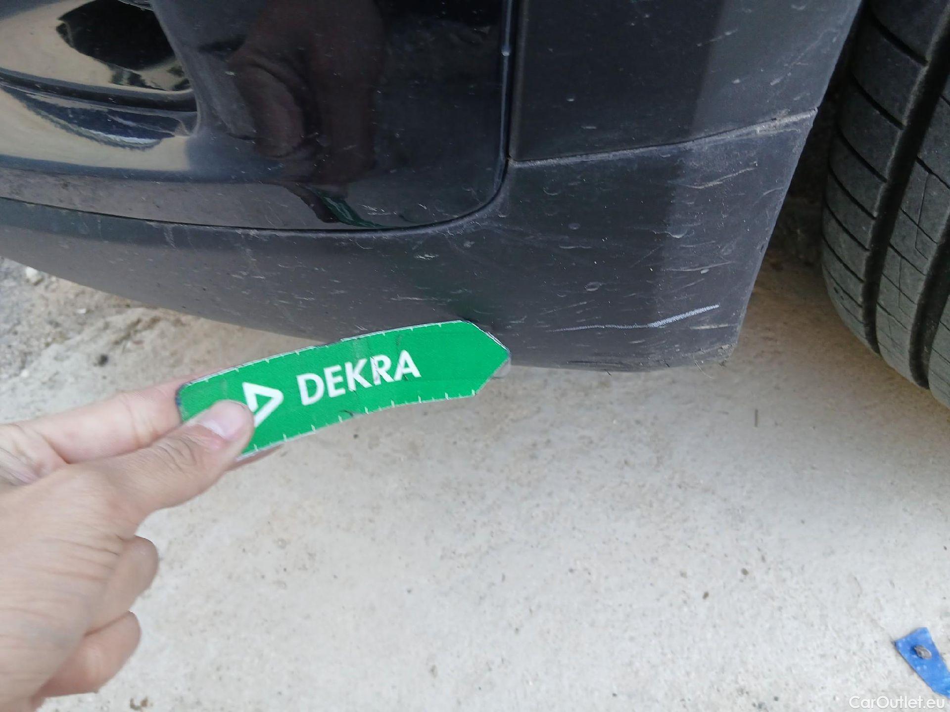  KIA  Niro KIA  1.6 GDi PHEV 104kW (141CV) Drive #8