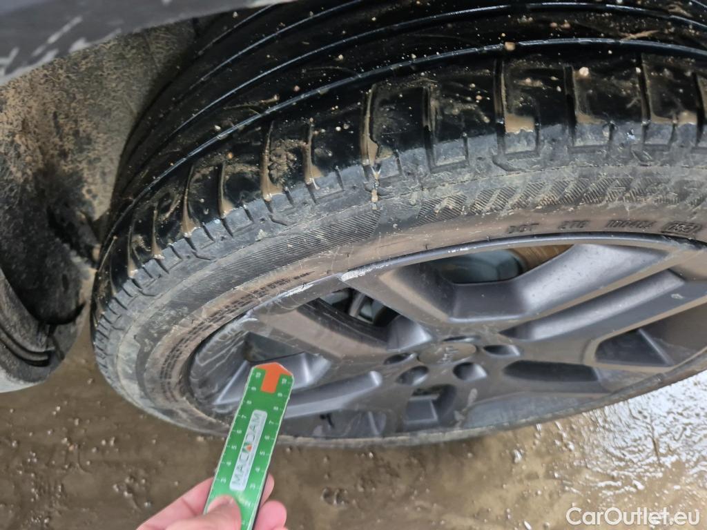  Jeep  Patriot JEEP Renegade / 2014 / 5P / todoterreno S 1.3 PHEV 177kW (240CV) AT AWD #2