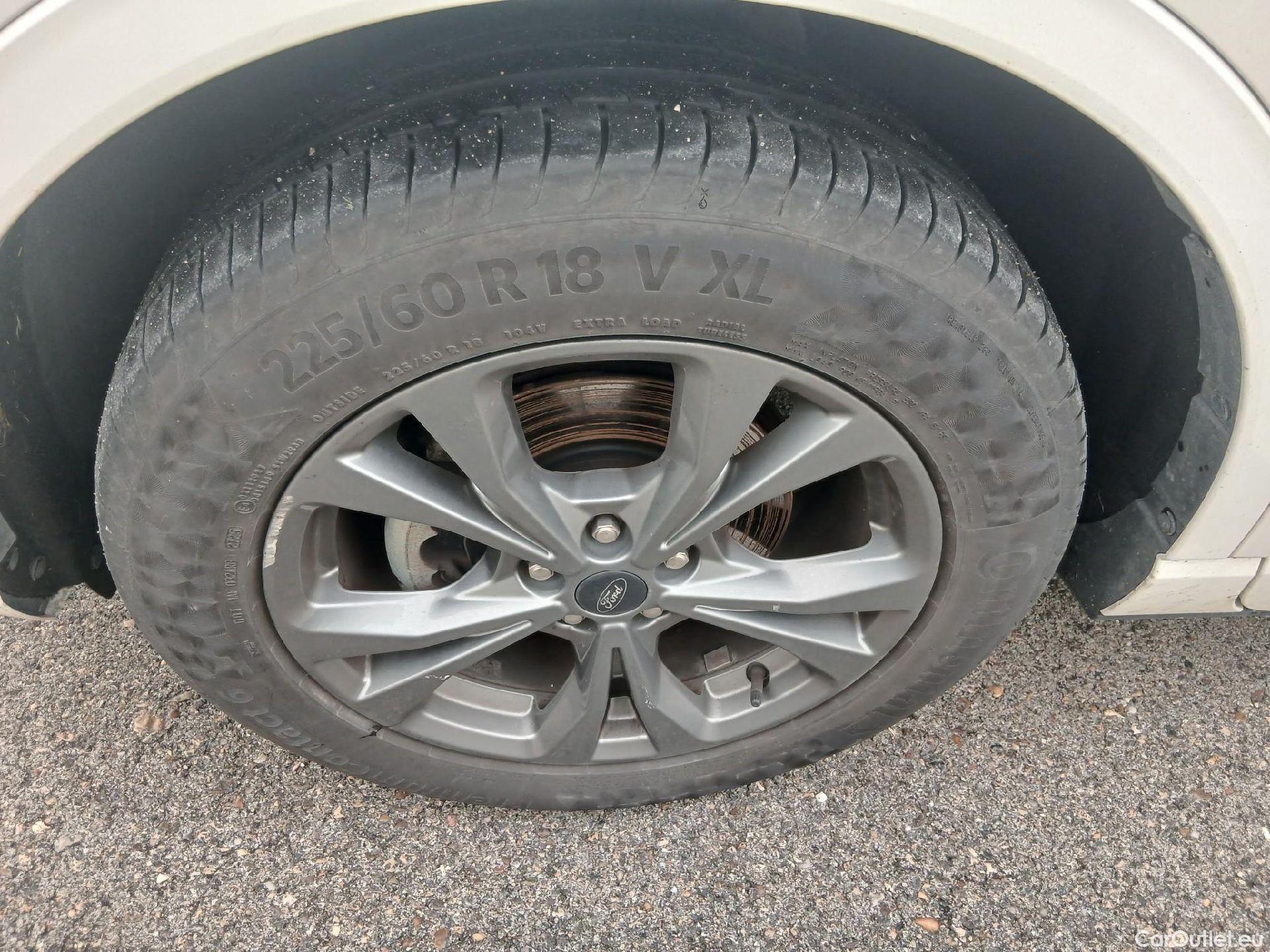  Ford  Kuga  Plug-In Hybrid ST-Line 2.5 225CV ATV E6d #13