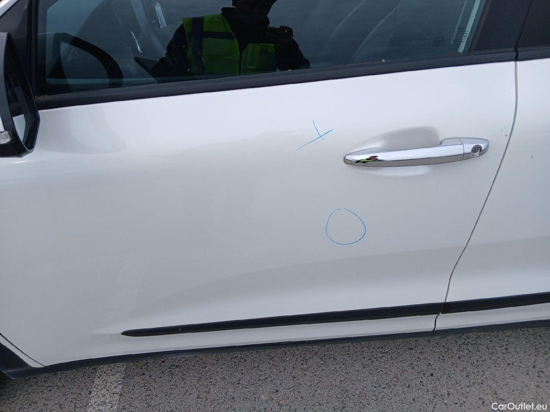  KIA  Niro KIA  / 2019 / 5P / crossover 1.6 GDi HEV 104kW (141CV) Drive #15