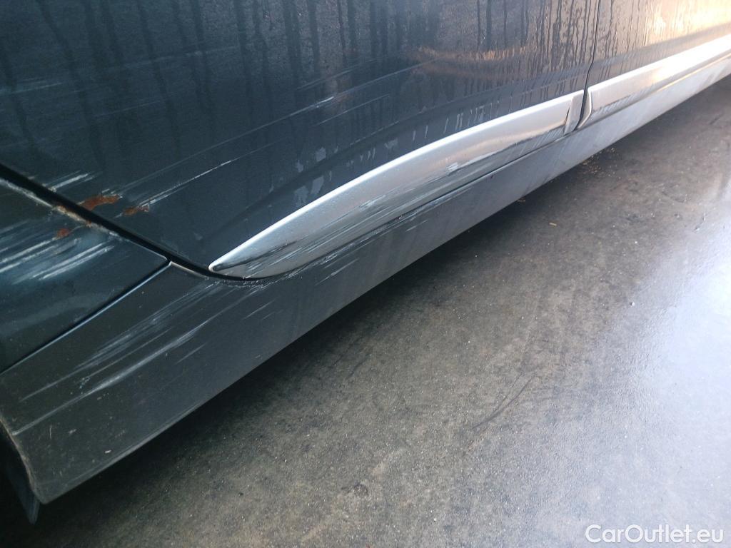  Hyundai   Ioniq HYUNDAI / 2019 / 5P / berlina con portón 1.6 GDI HEV Klass DCT #24