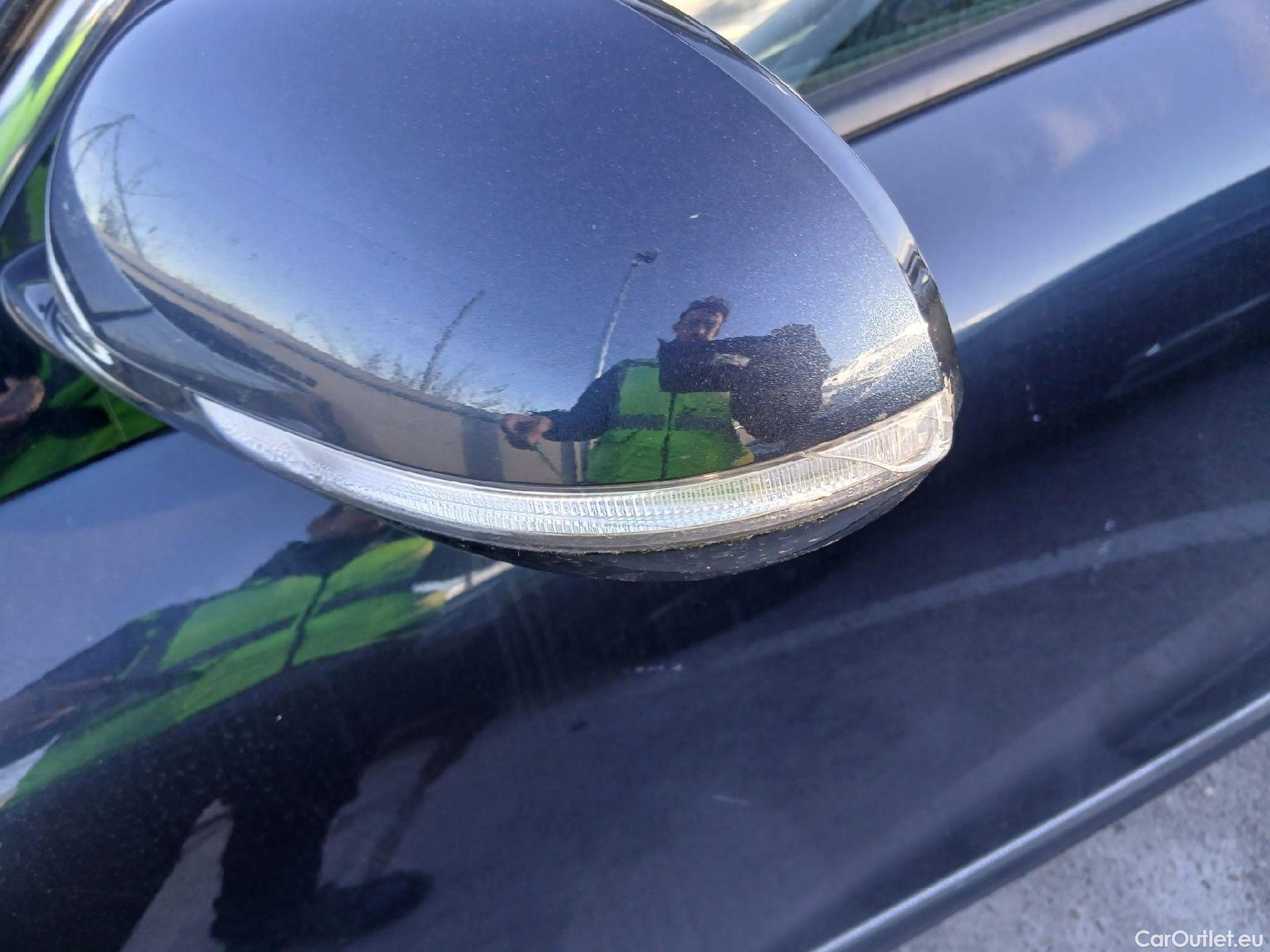  KIA  Niro KIA  1.6 GDi PHEV 104kW (141CV) Drive #13