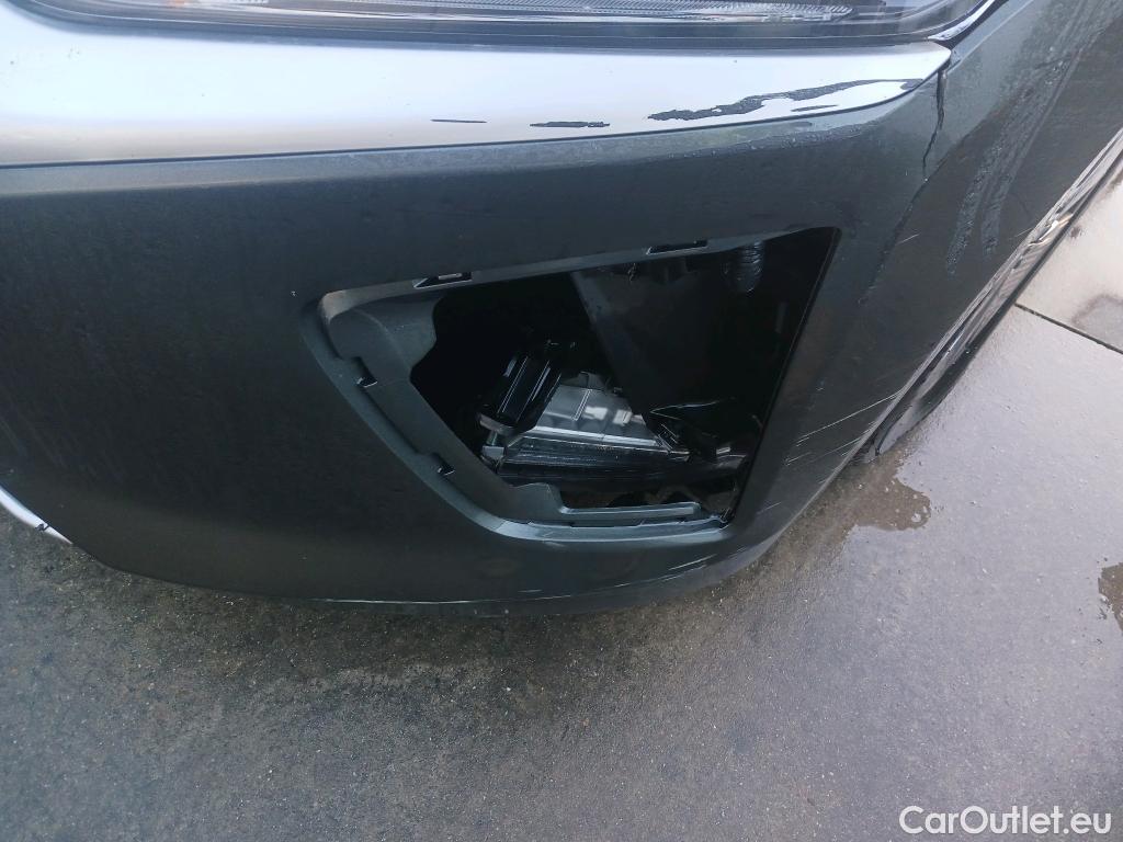  Hyundai   Ioniq HYUNDAI / 2019 / 5P / berlina con portón 1.6 GDI HEV Klass DCT #13