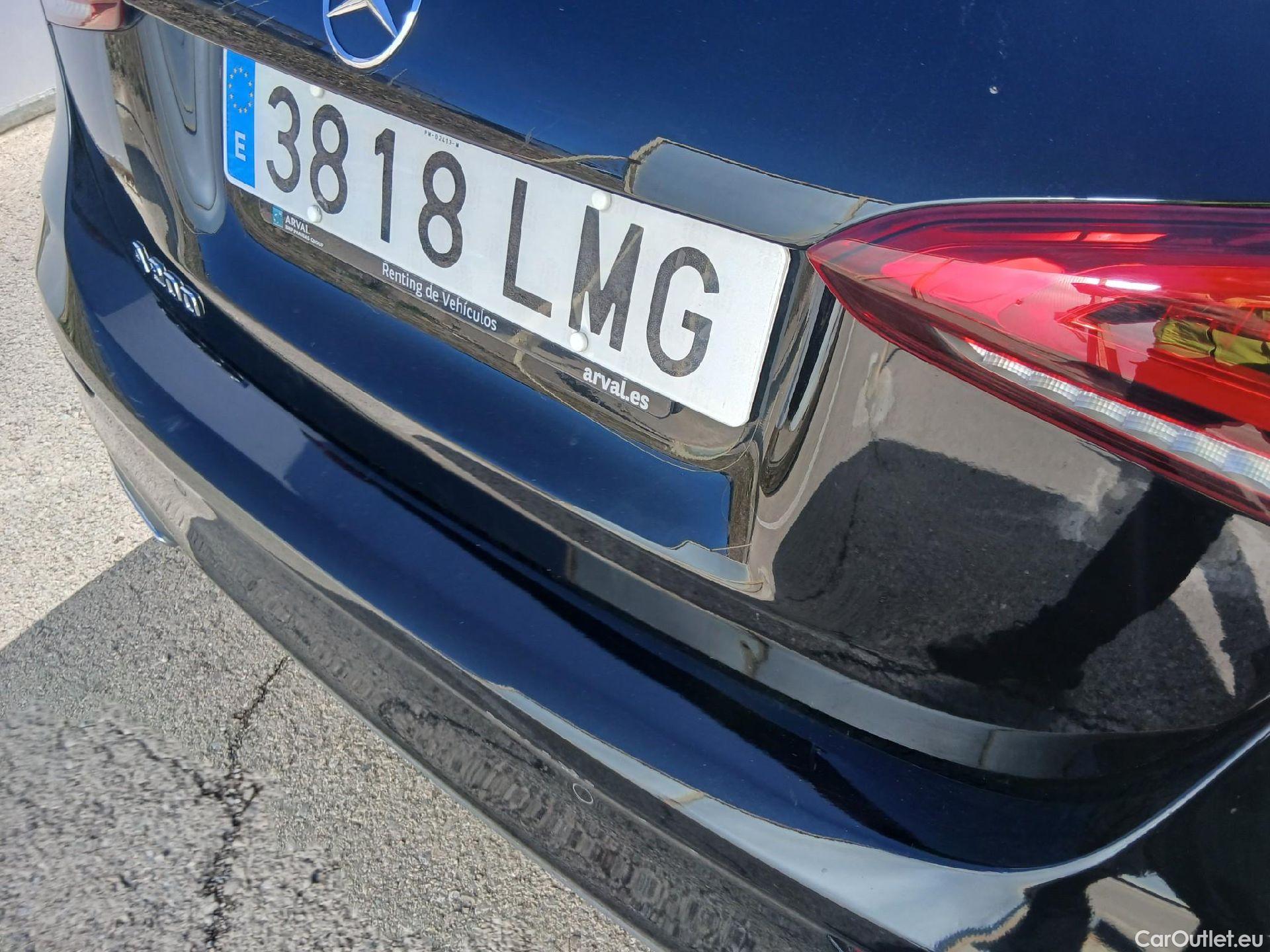  Mercedes  A-Klasse MERCEDES-BENZ Clase A / 2018 / 5P / berlina con portón A 200 #29