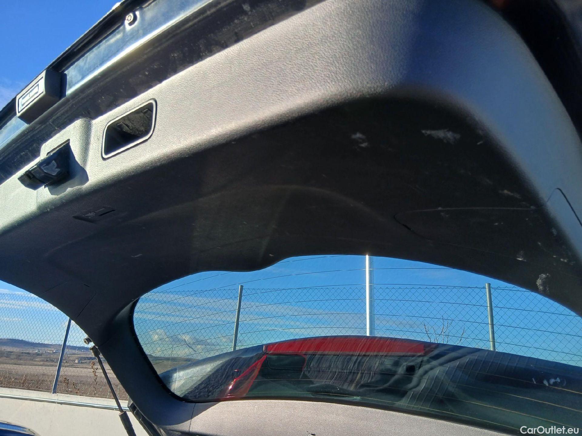  KIA  Niro KIA  1.6 GDi PHEV 104kW (141CV) Drive #33