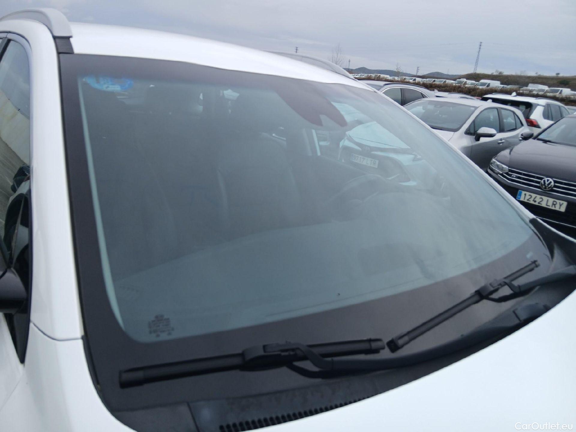  KIA  Niro KIA  / 2019 / 5P / crossover 1.6 GDi HEV 104kW (141CV) Drive #7