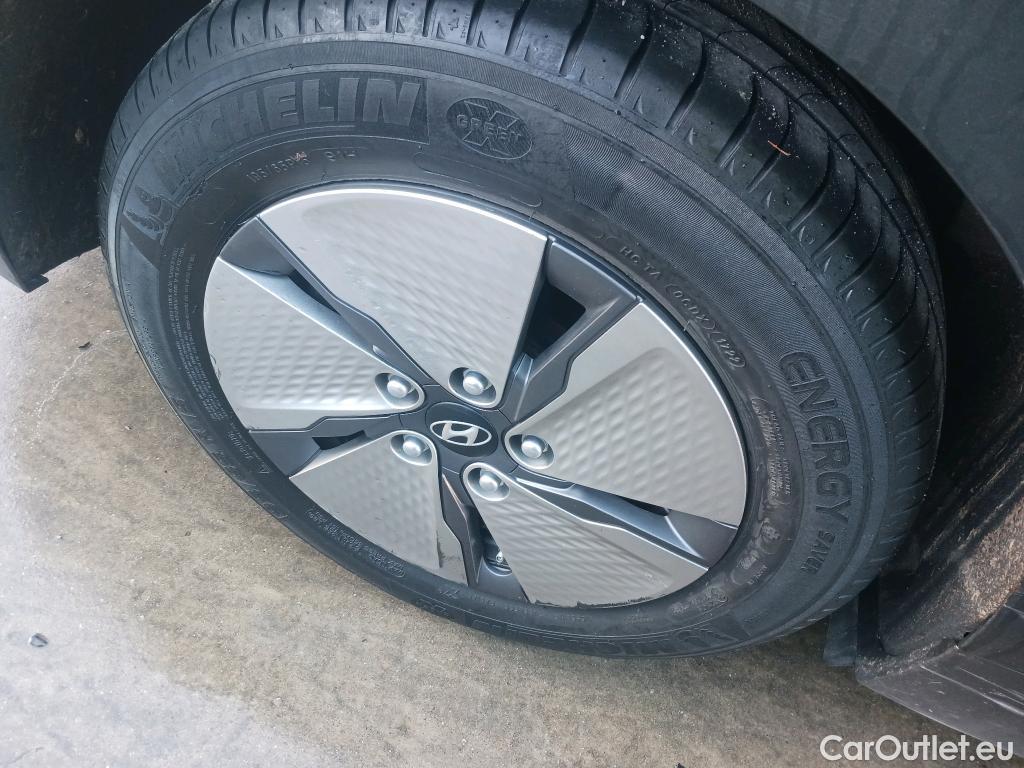  Hyundai   Ioniq HYUNDAI / 2019 / 5P / berlina con portón 1.6 GDI HEV Klass DCT #28