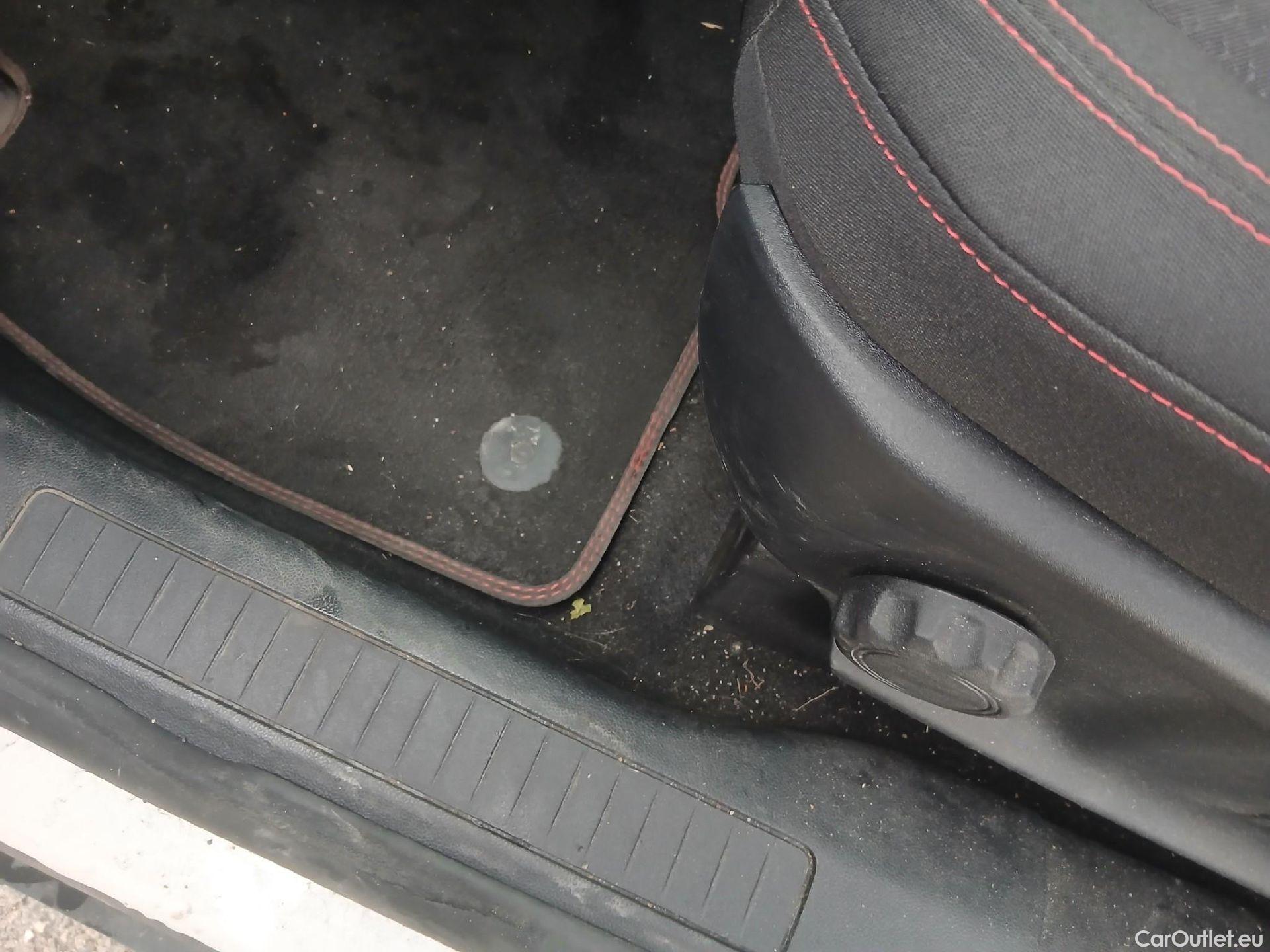  Ford  Kuga  Plug-In Hybrid ST-Line 2.5 225CV ATV E6d #5